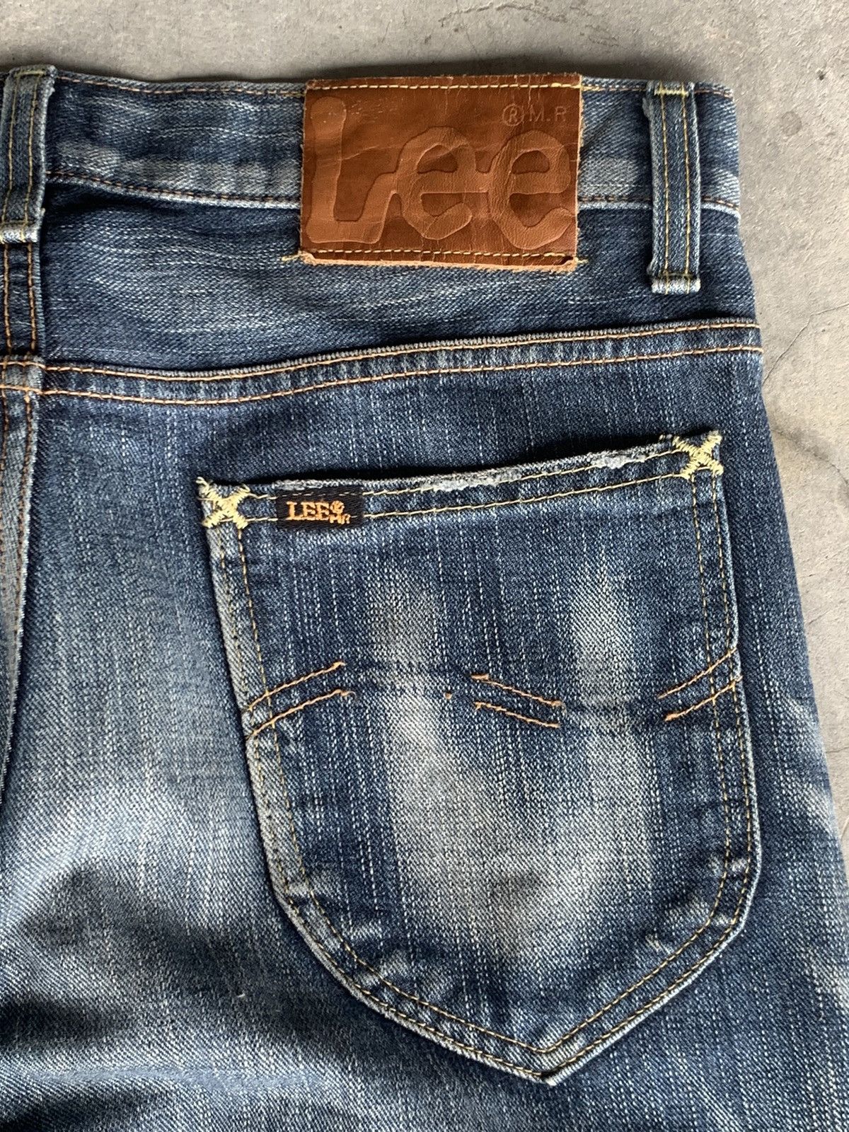 Lee Flare Lee Rider nice faded. Size US 32 / EU 48 - 4 Thumbnail