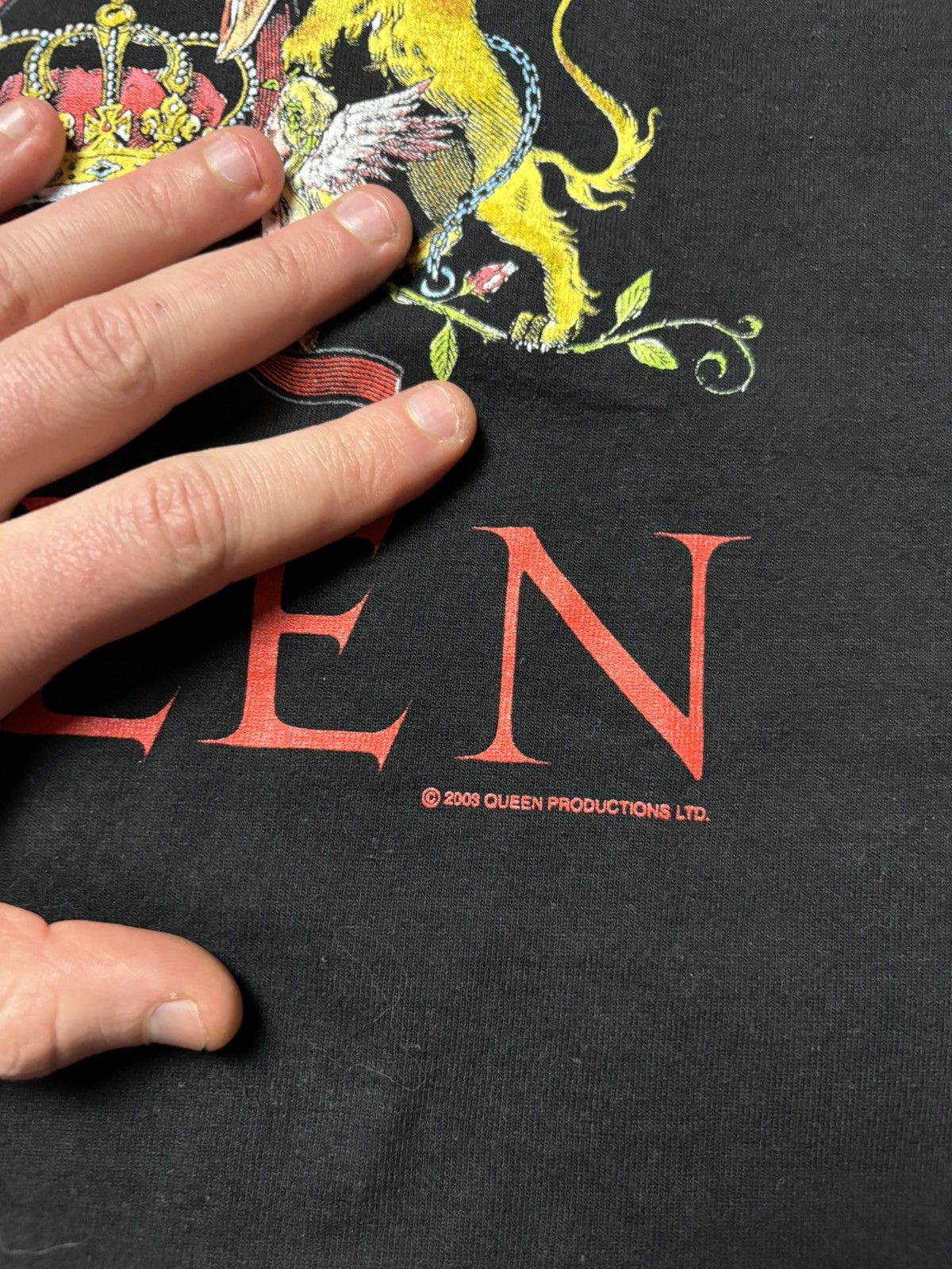 Fruit Of The Loom FOTL Vintage 2003 Queen Rare Big Logo Band Tee Size L Size US L / EU 52-54 / 3 - 2 Thumbnail