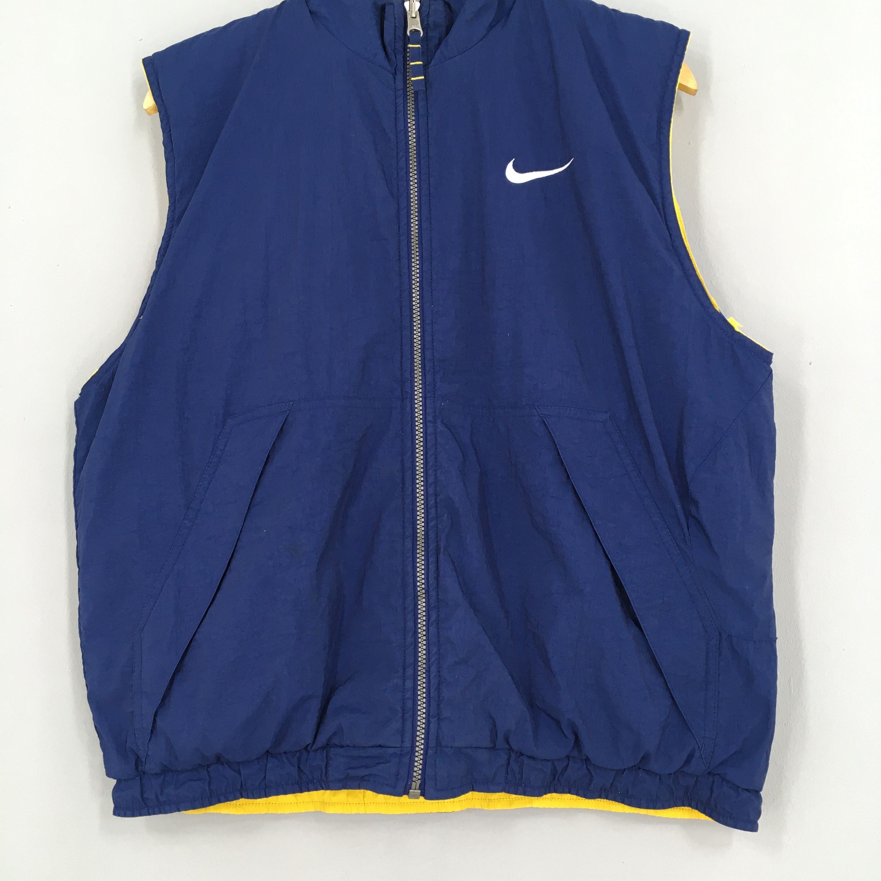 Nike Nike Sports Swoosh Sleeveless Jacket Medium Size US M / EU 48-50 / 2 - 3 Thumbnail