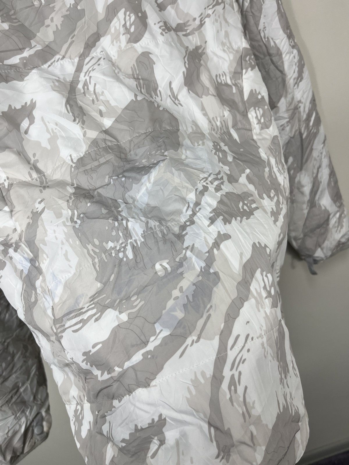 The North Face The North Face Women’s Camo Outdoor Down Puffer Jacket Size M / US 6-8 / IT 42-44 - 19 Thumbnail