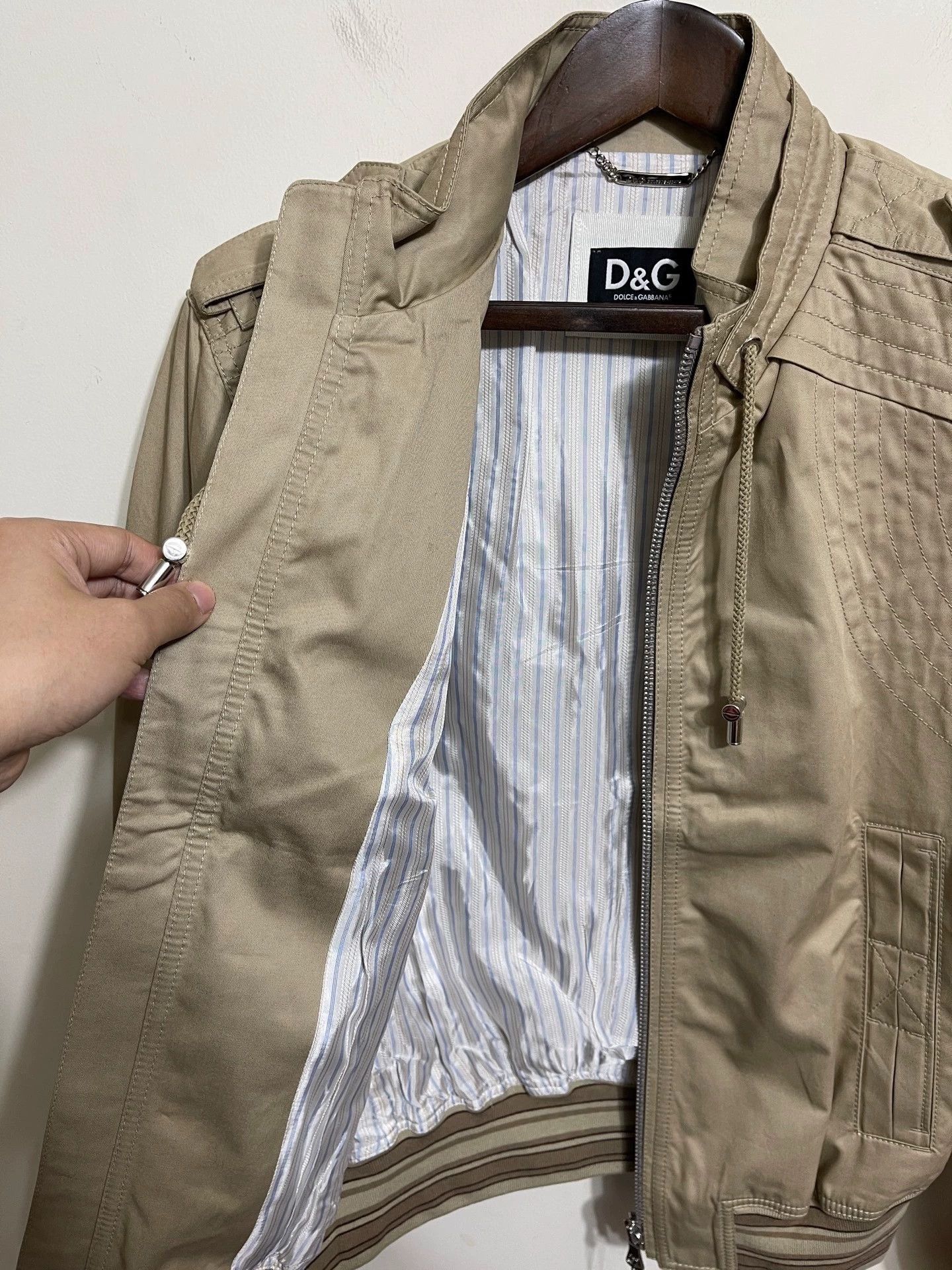 Dolce & Gabbana Beige er Jacket with Zip Front - Size M Size US M / EU 48-50 / 2 - 6 Thumbnail
