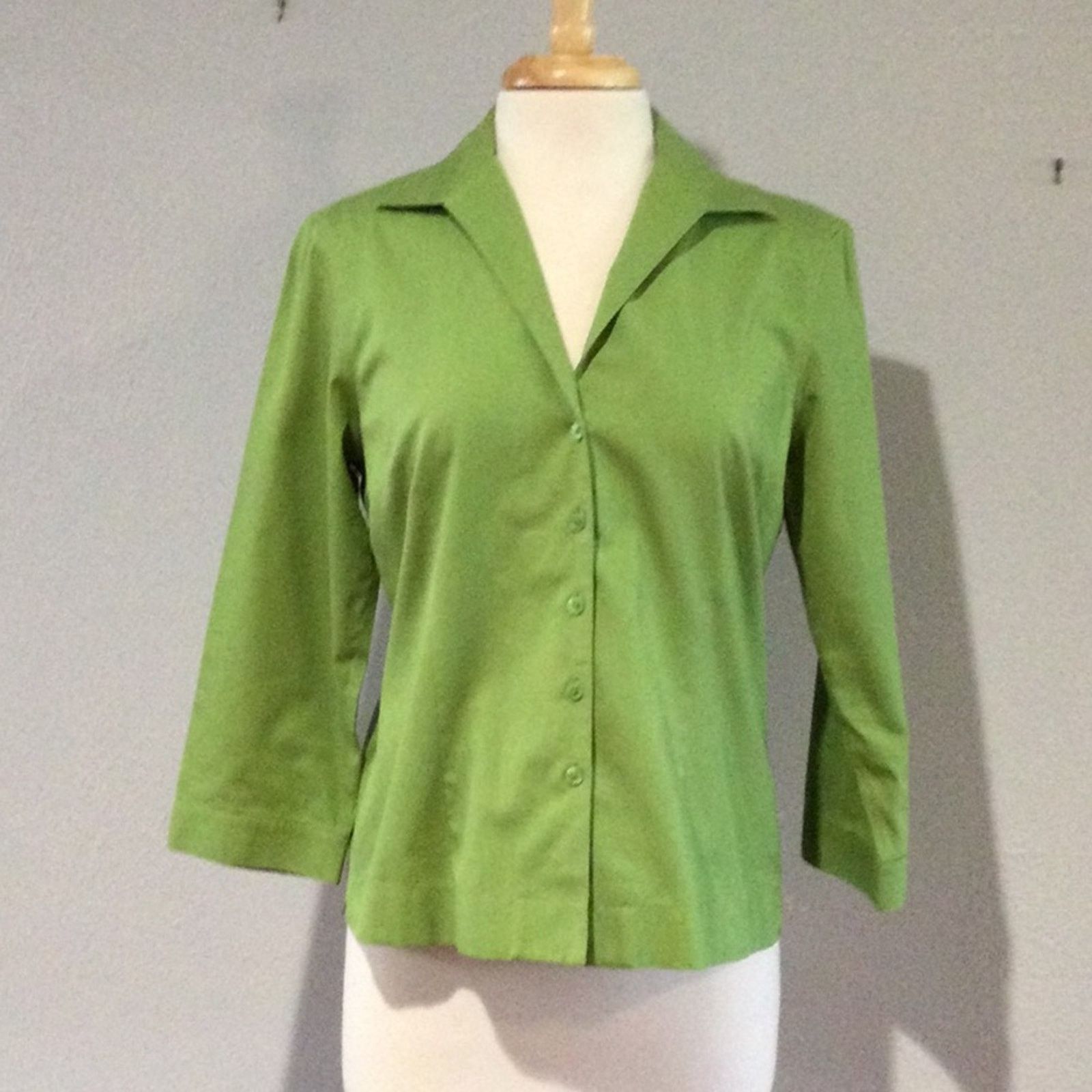 Jones New York Jones New York Green Button Front Collar No Iron Blouse Sz 8 Size M / US 6-8 / IT 42-44 - 1 Thumbnail