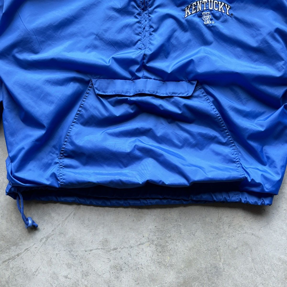 Vintage vintage Y2K UNIVERSITY OF KENTUCKY UK Nylon 1/2 Zip jacket Size US L / EU 52-54 / 3 - 10 Thumbnail