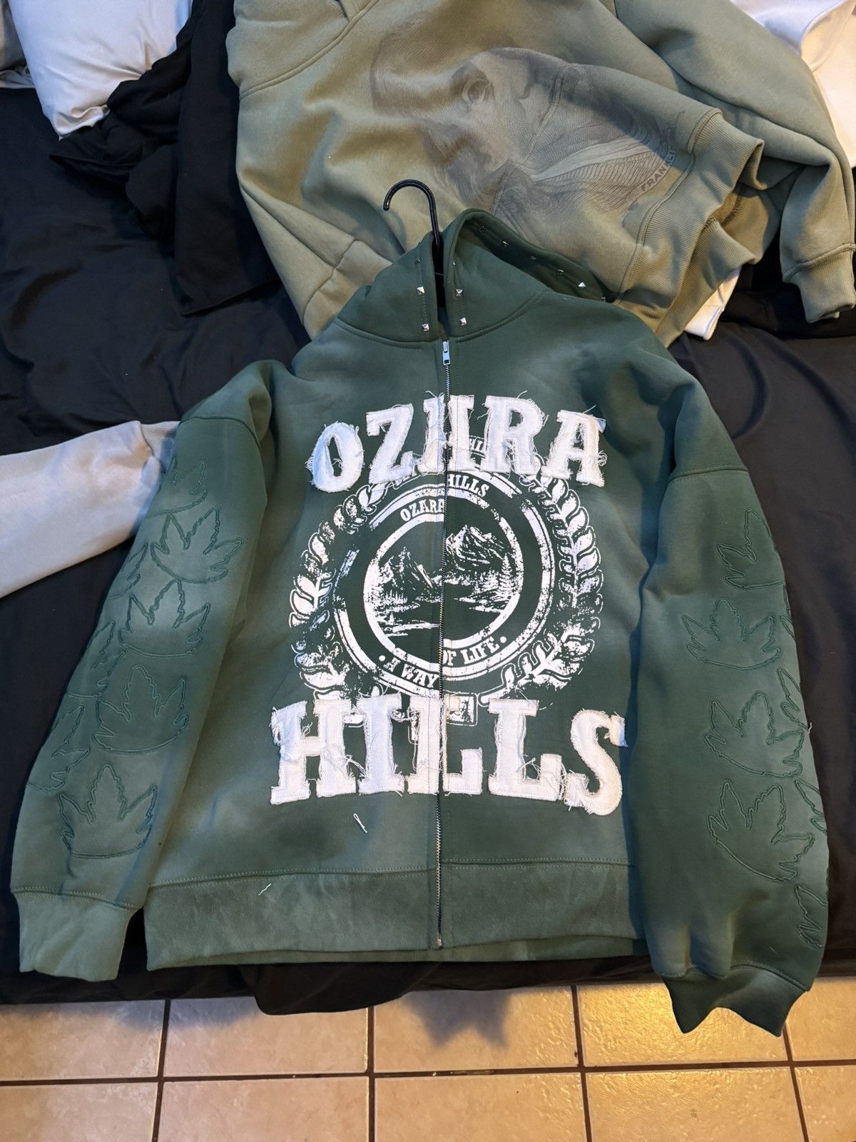 Other 2 graphic hoodie bundle Size US XL / EU 56 / 4 - 3 Thumbnail