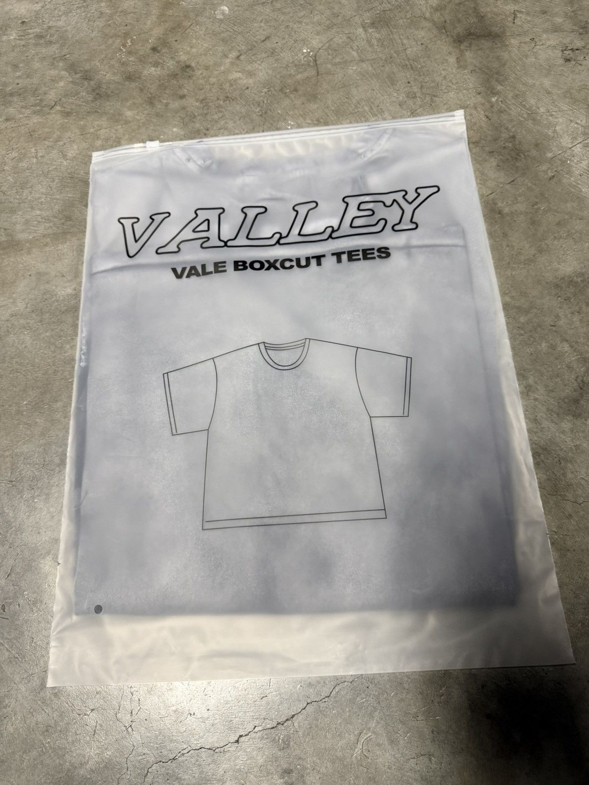 Vale Vale Lives Forever “Skullie” Tee Shirt Size US L / EU 52-54 / 3 - 7 Thumbnail