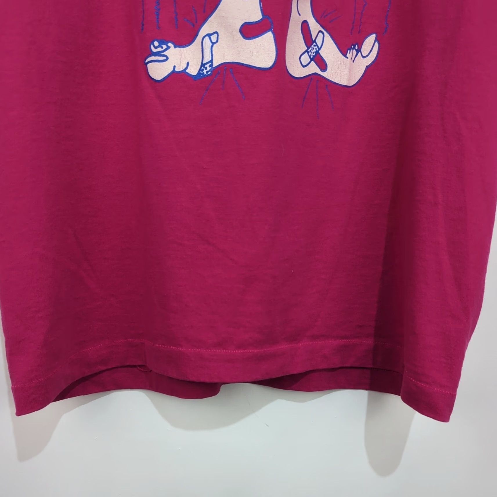 Vintage VINTAGE Screen Stars Achy Breaky Feet T Shirt Pink L Unisex 1990s Grunge Graphic Tee Short Sleeve USA Made Size US L / EU 52-54 / 3 - 7 Thumbnail
