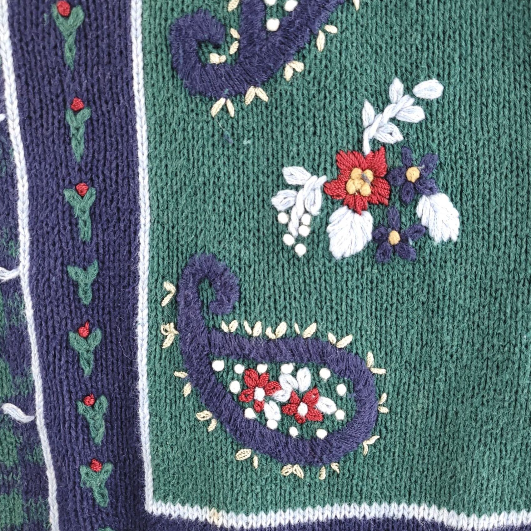 Jantzen VINTAGE Jantzen Cardigan Sweater Womens Large Green Embroidered Knit Regular Size 100% Authenticity Guaranteed Size L / US 10 / IT 46 - 3 Thumbnail