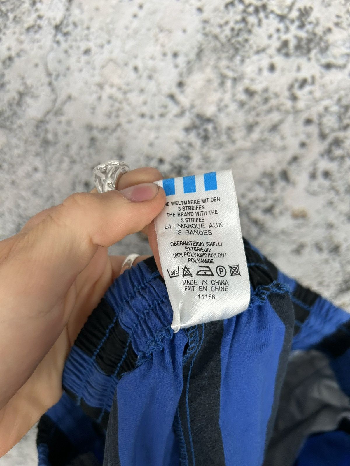 Adidas Vintage Adidas 90s Stripe Blue Black Shorts Sport Inter Size US 32 / EU 48 - 6 Thumbnail