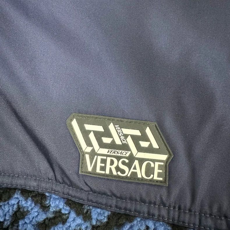 Versace Versace Teddy fleece jacket Size US XL / EU 56 / 4 - 5 Thumbnail