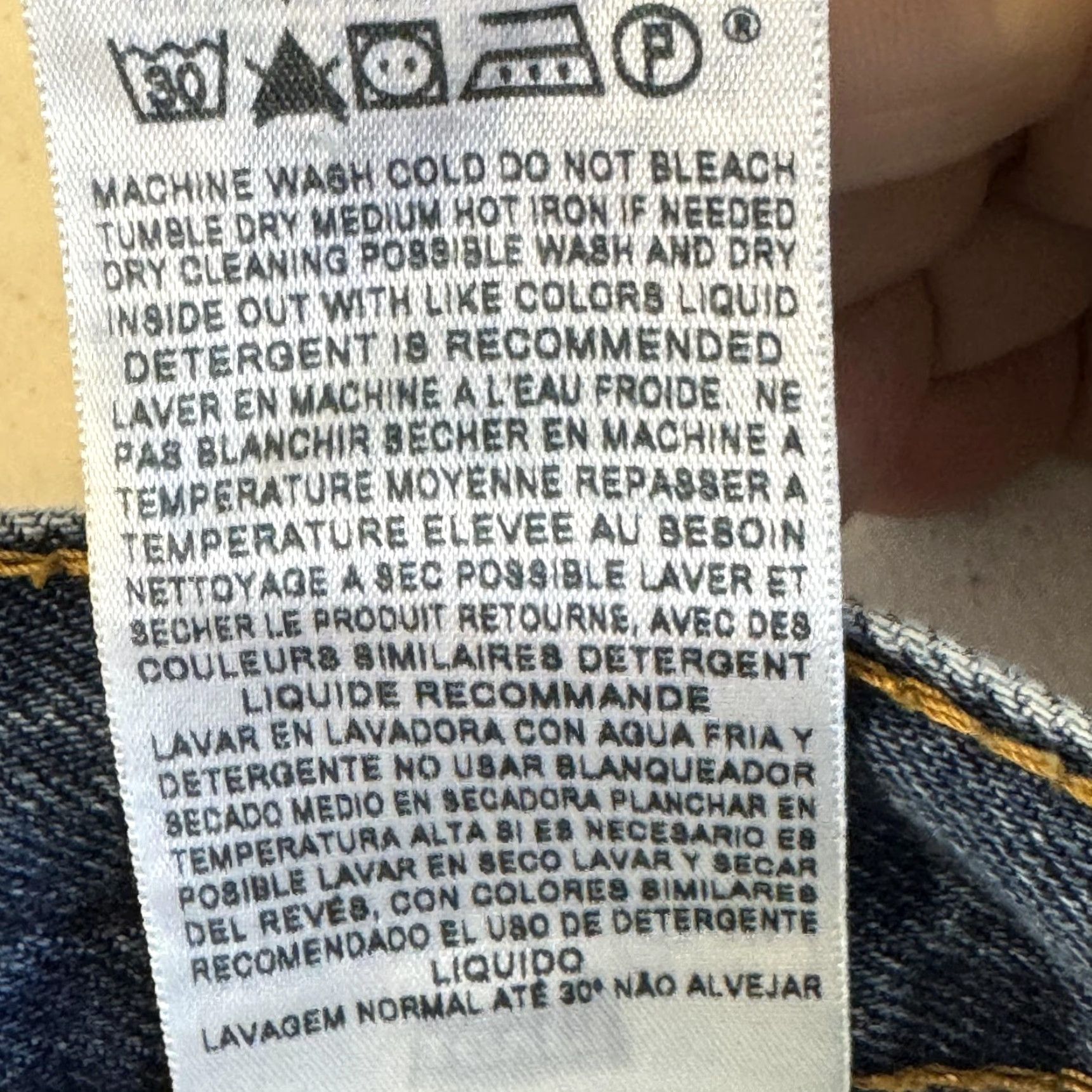 Levi's Levi's 550 Jeans Men 33x32 Relaxed Tapered Denim Classic Blue 100% Cotton Mens Jeans 5-Pocket USA 90s Retro Vintage N/A Size US 33 - 5 Thumbnail