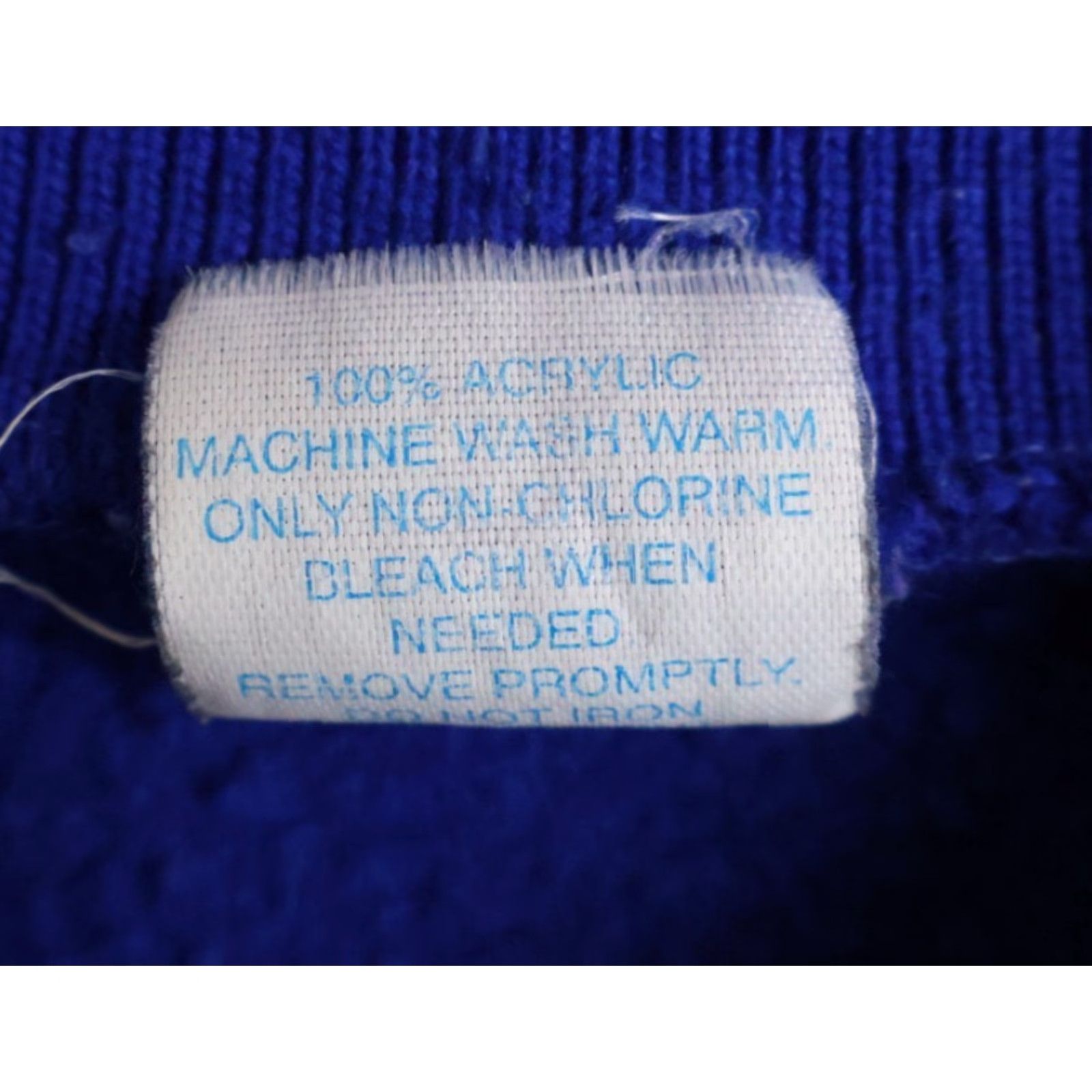 Vintage VINTAGE 80s Dogs Cats Flower Sweatshirt Women's Large Blue Collared Acrylic Grandma VTG Size L / US 10 / IT 46 - 4 Thumbnail