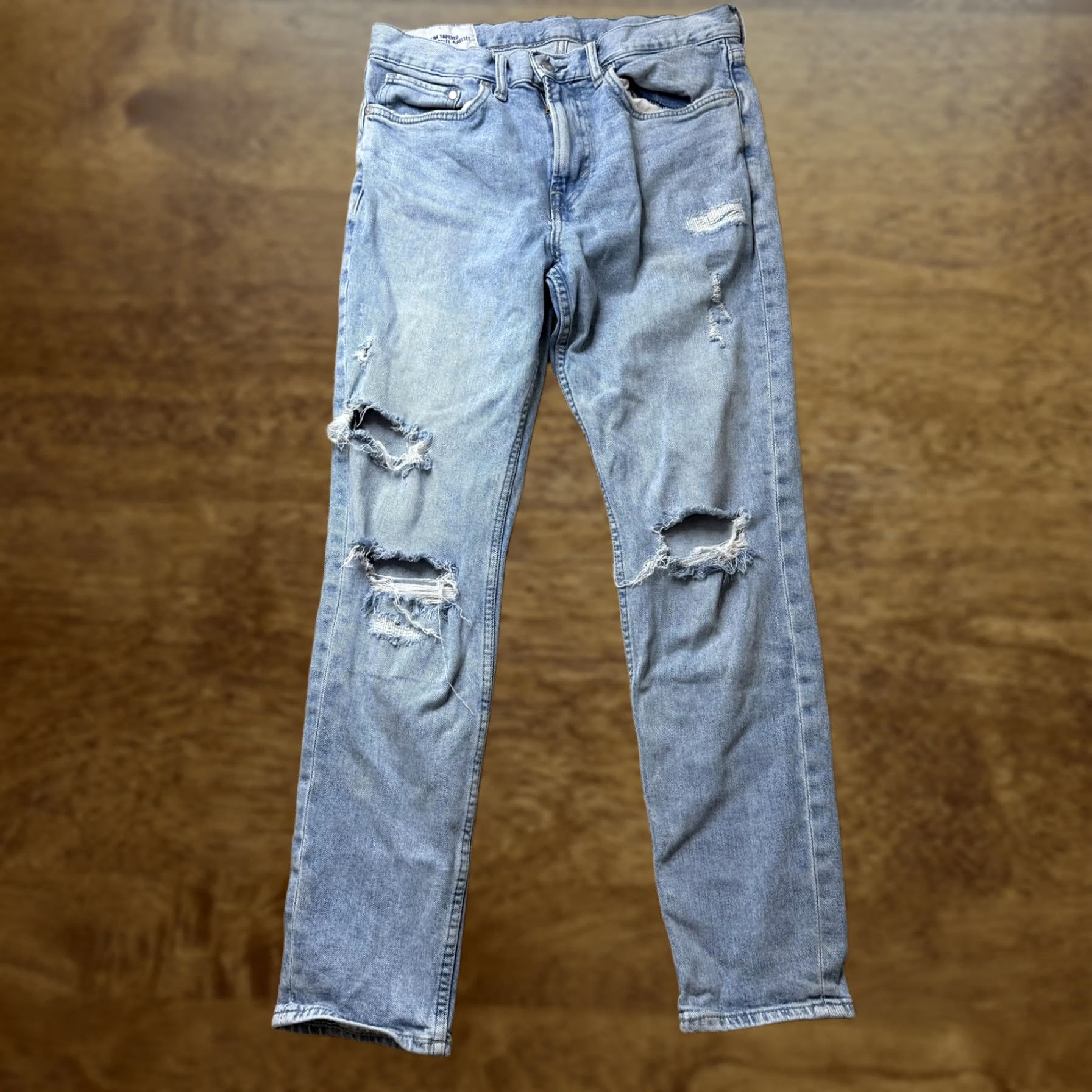H&M H&M Slim Tapered Jeans Mens 32x32 Light Wash Blue Denim Size US 32 / EU 48 - 1 Thumbnail