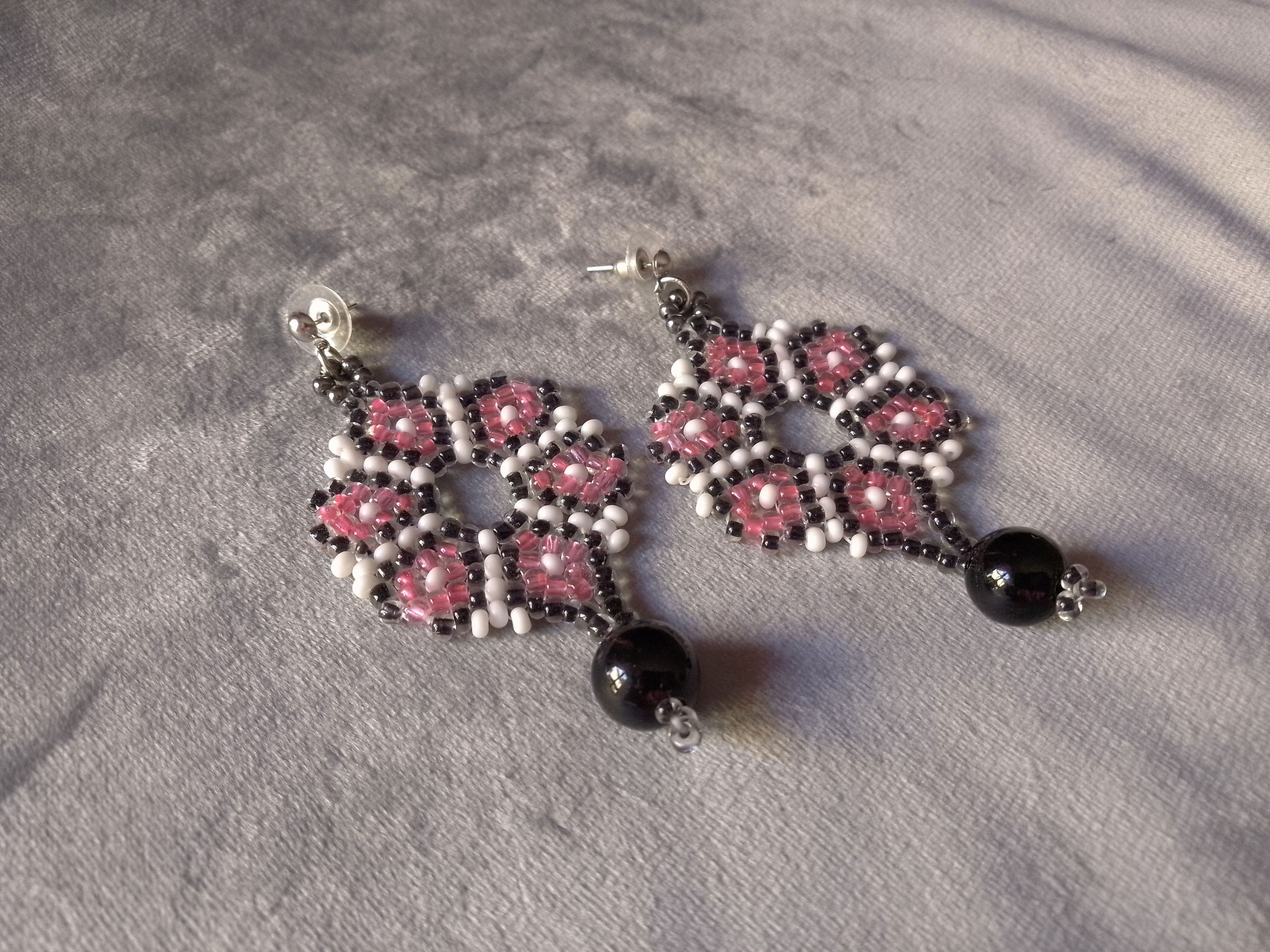Handmade Earrings Flowers Black Pearl Boho Style Alternative Elegant Size ONE SIZE - 3 Thumbnail