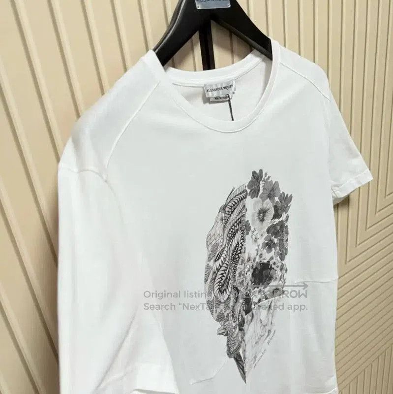 Alexander McQueen Alexander McQueen Summer White Graphic T-Shirt . Size US S / EU 44-46 / 1 - 3 Thumbnail