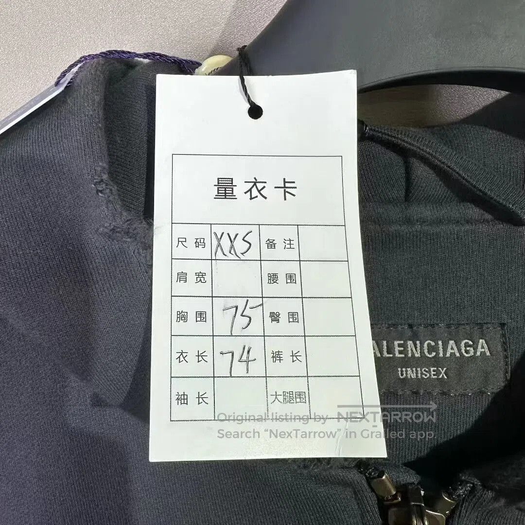 Balenciaga Balenciaga Reversed Letter Zip Hoodie. Size US XXS / EU 40 - 6 Thumbnail