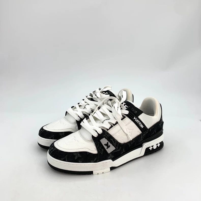 Louis Vuitton Louis Vuitton Black and white color-block logo embossed la Size US 7 / EU 40 - 1 Thumbnail