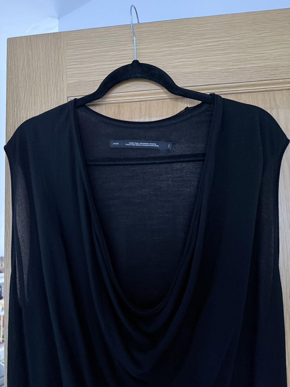 Julius Julius 7 Drape Cupro tank top size 2 Size US M / EU 48-50 / 2 - 4 Thumbnail