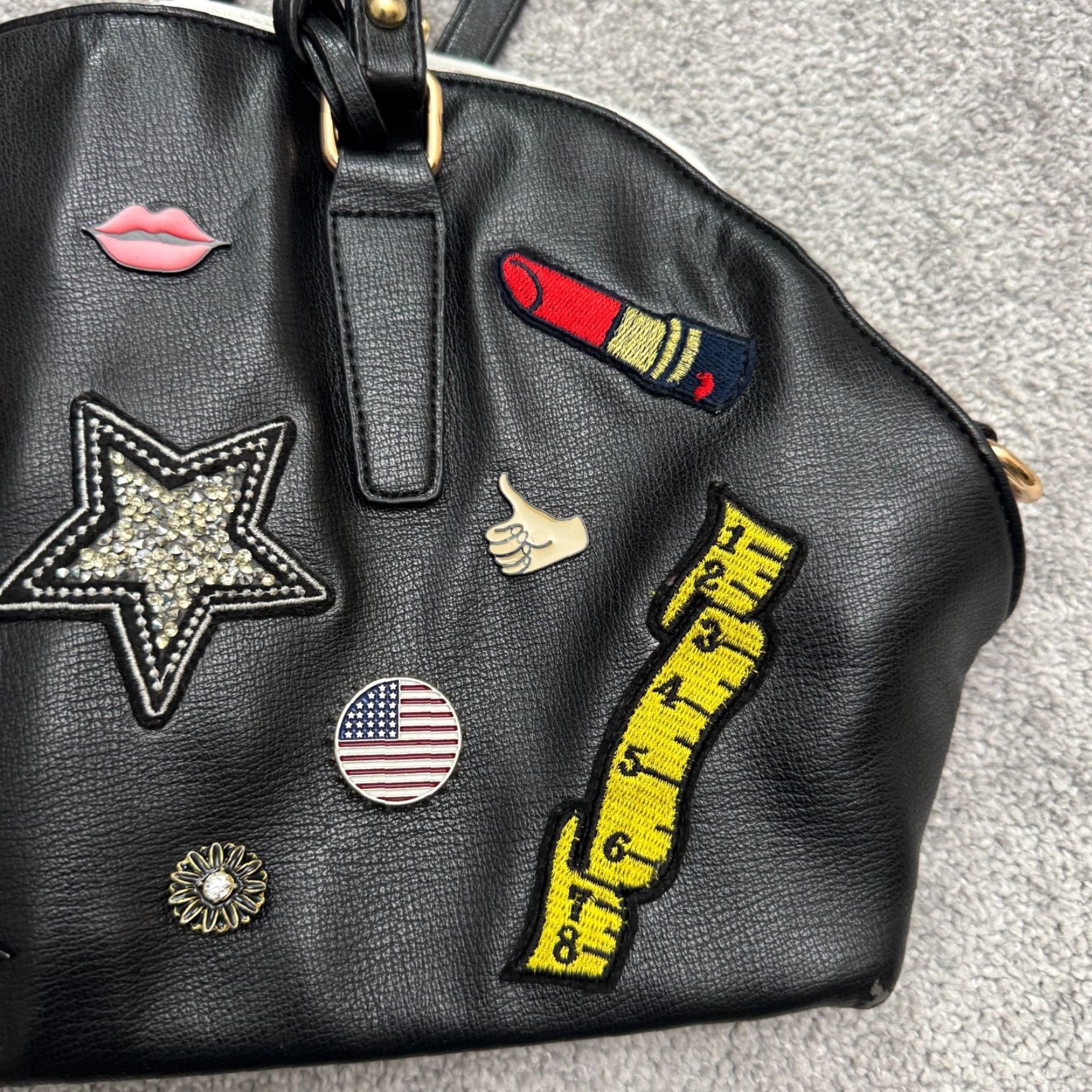 Vintage VINTAGE Amy & Joey Leather Tote Bag Women Medium Black Patches Graphic Statement Chic Size ONE SIZE - 6 Thumbnail