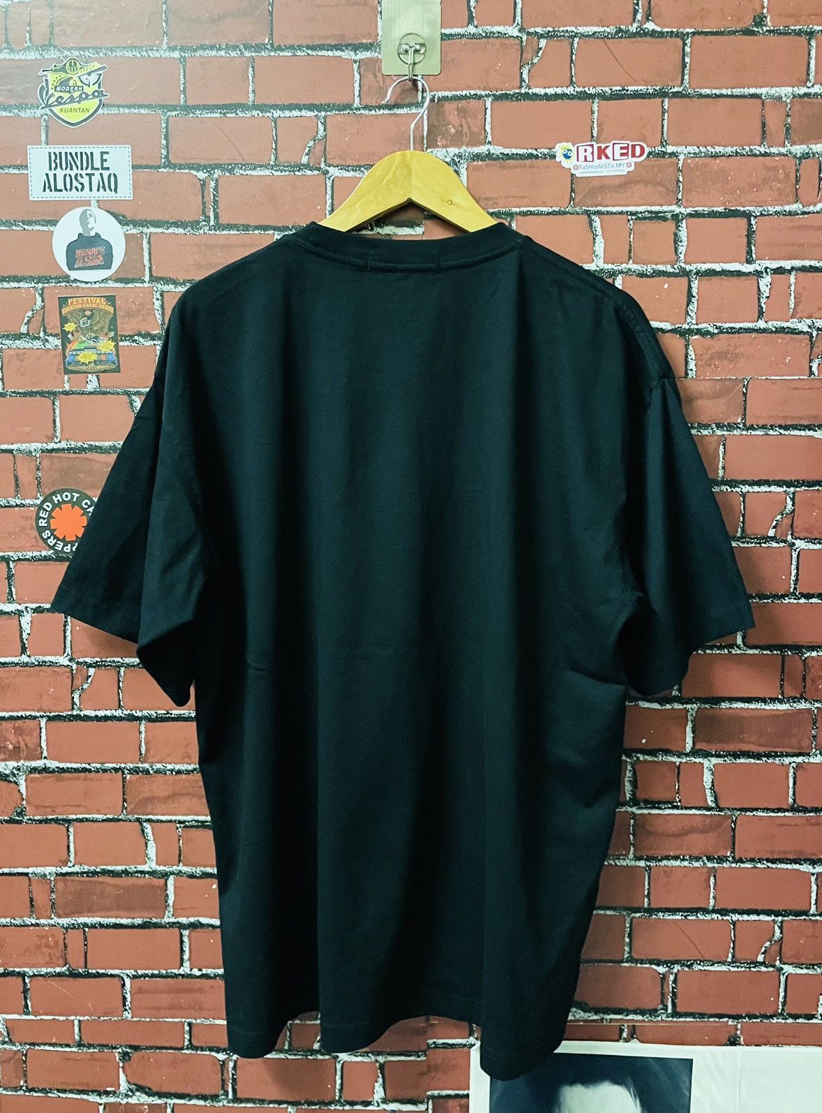 Designer × GU × Undercover UNDERCOVER X GU SHIRT Size US XL / EU 56 / 4 - 10 Thumbnail