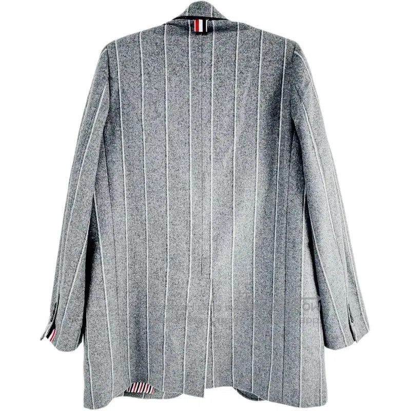Thom Browne Thom Browne Women's Gray Wool Coat Size S . Size S / US 4 / IT 40 - 2 Thumbnail