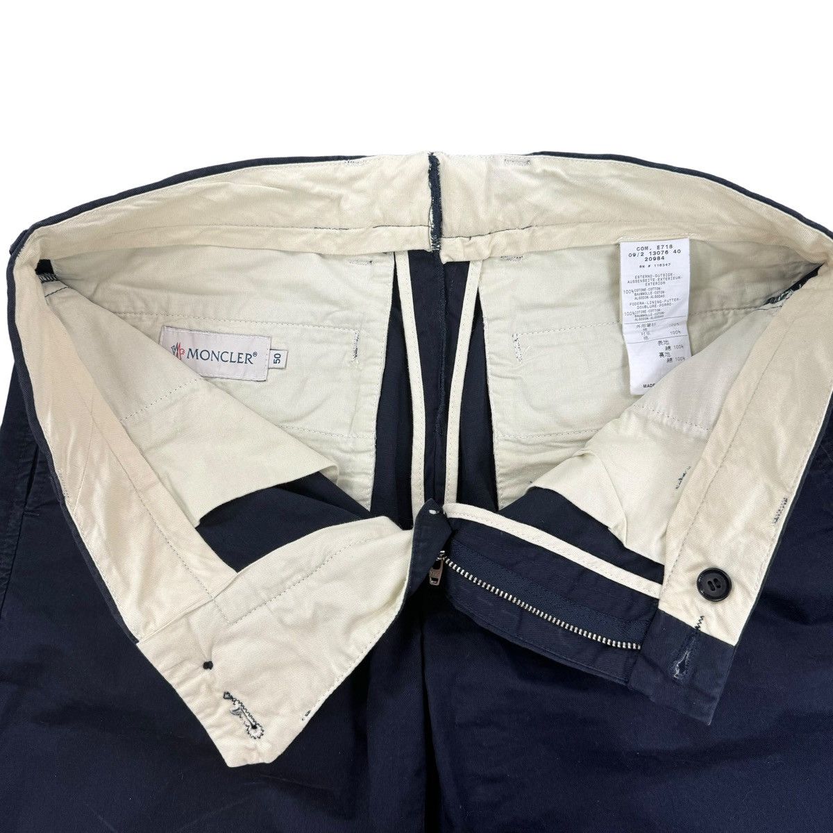 Moncler Moncler Shorts Size US 34 / EU 50 - 2 Thumbnail