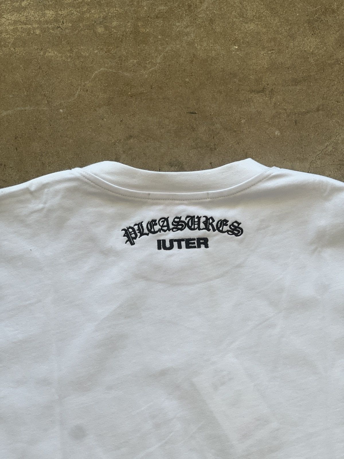 Pleasures Pleasures x Iuter Luna Tee Small Size US S / EU 44-46 / 1 - 5 Thumbnail
