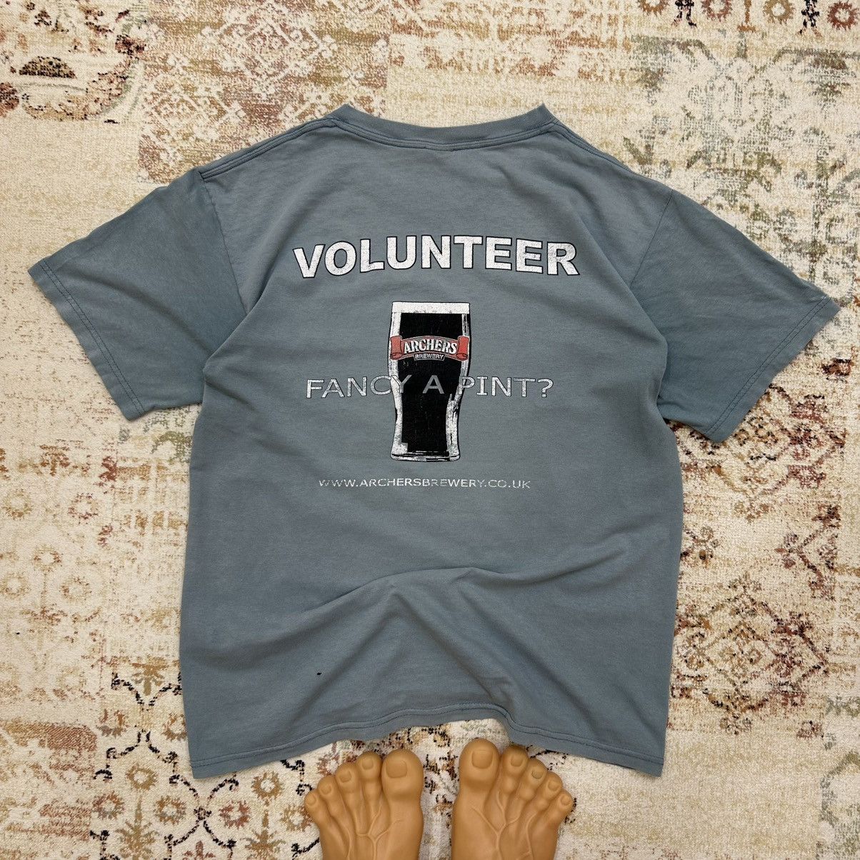 Vintage Vintage Adult “Volunteer Archers Brewery Fancy a pint ?” tee Size US L / EU 52-54 / 3 - 1 Thumbnail