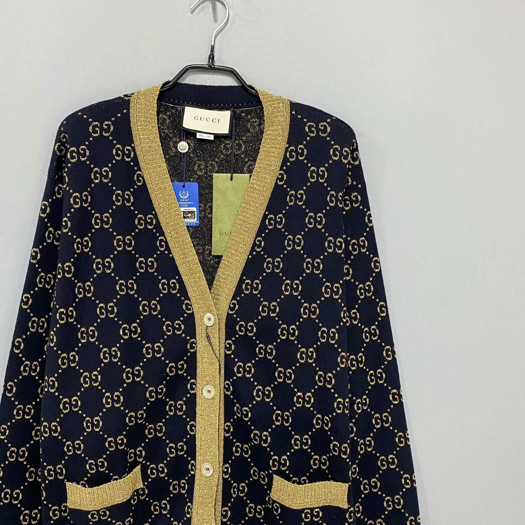 Gucci Gucci new gold thread GG monogram allover cardy S Size S / US 4 / IT 40 - 2 Thumbnail