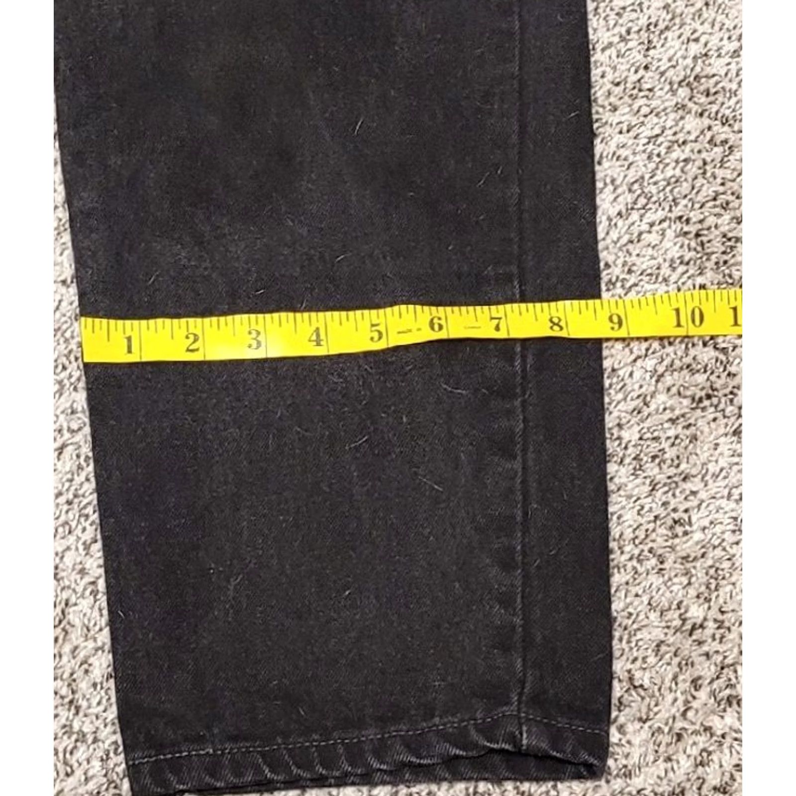 Levi's VINTAGE Levi’s 550 Black Relaxed Fit Tapered Leg Jeans sz 14 reg High Rise Womens USA 30in INSEAM Excellent Cond Size ONE SIZE - 4 Thumbnail