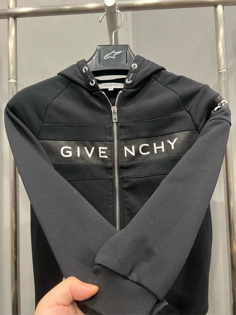 Givenchy Givenchy Size12 Zip-up Hoodie 10641 58/ Size US M / EU 48-50 / 2 - 3 Thumbnail