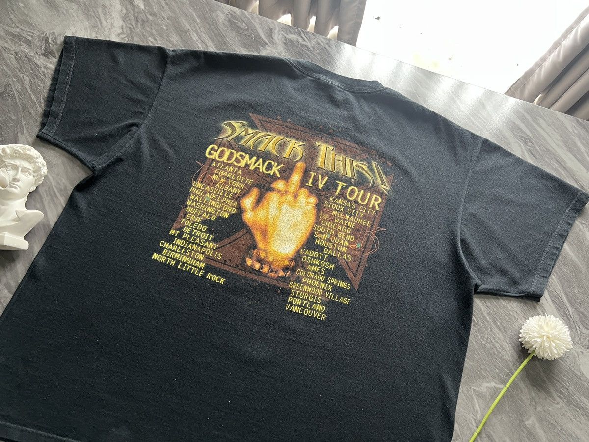 Band Tees × Vintage Godsmack : Smack This 4 IV Tour Back Middle Finger Size US XXL / EU 58 / 5 - 4 Thumbnail