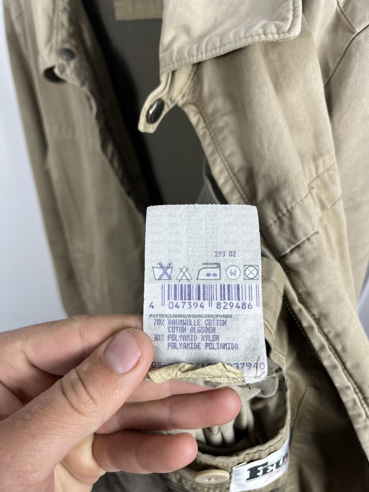 Hugo Boss Vintage Hugo Boss Beige Cotton Zip Up Jacket Size L Size US L / EU 52-54 / 3 - 11 Thumbnail