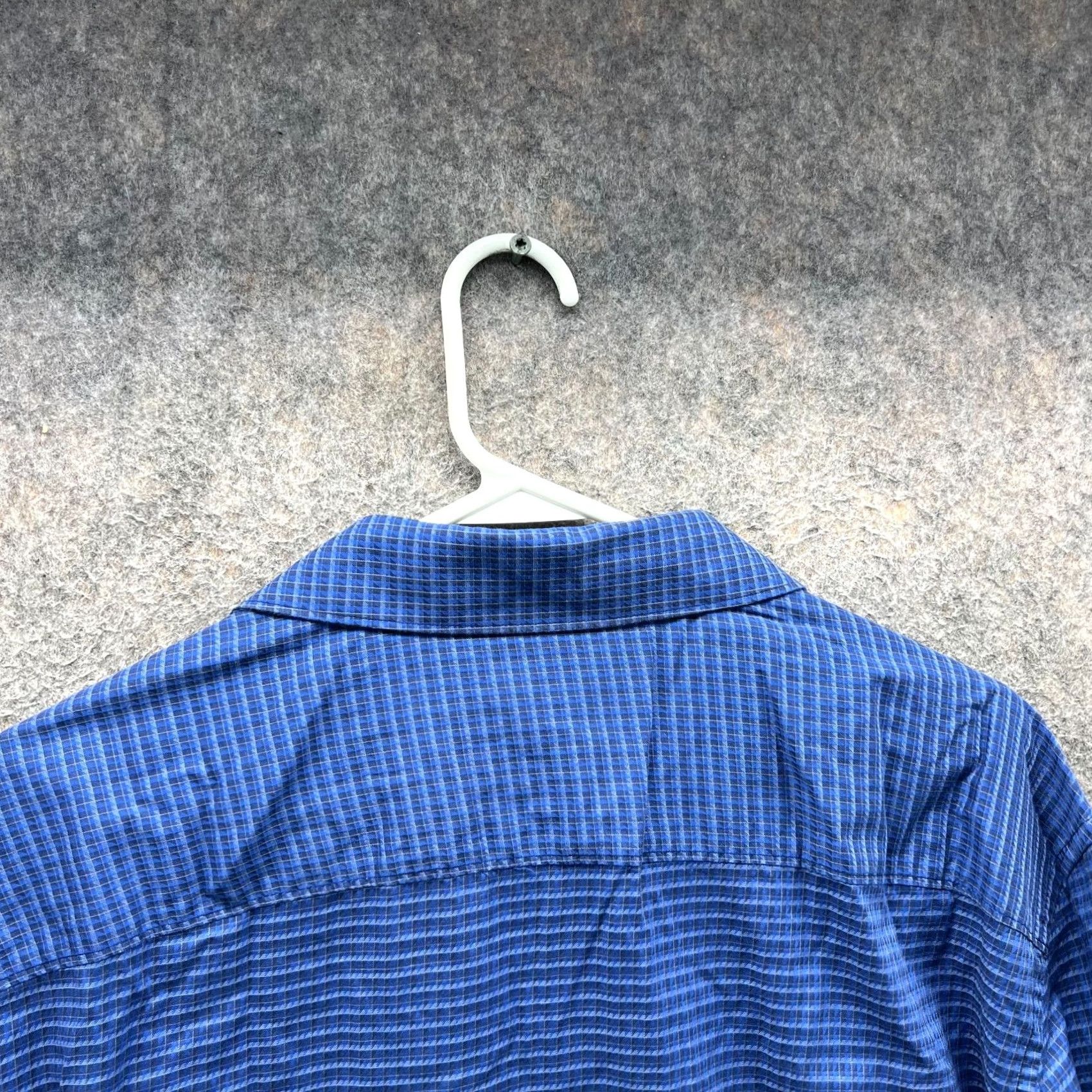 Calvin Klein VINTAGE Calvin Klein Shirt Mens XL Blue Button-Down Gingham Outdoors Utility Pockets - Casual Formal Business Size US XL / EU 56 / 4 - 4 Thumbnail