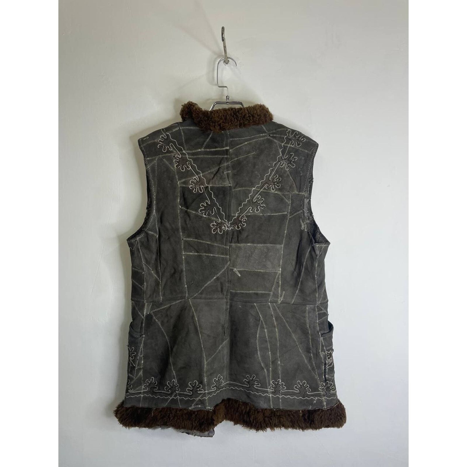 Japanese Brand × Vintage Vintage Shearling Patchwork Fur Vest Brown Suede Waistcoat Size M / US 6-8 / IT 42-44 - 8 Thumbnail