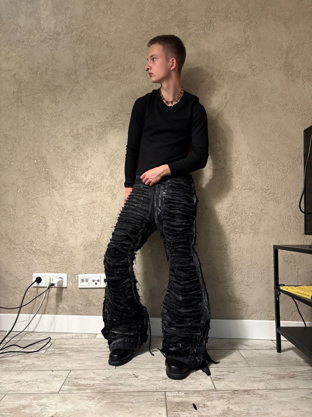 Japanese Brand distressed Black flare Jeans – Handmade Streetwear Pants Size US 36 / EU 52 - 6 Thumbnail