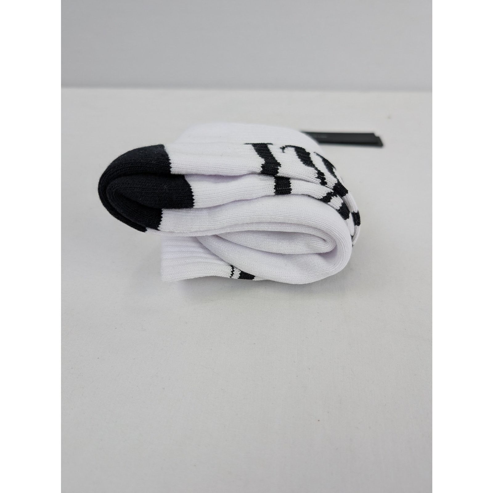 Amiri o1rshd1 Q:2 / Size: 43-44 / Amiri Vertical Logo Socks Size ONE SIZE - 10 Thumbnail