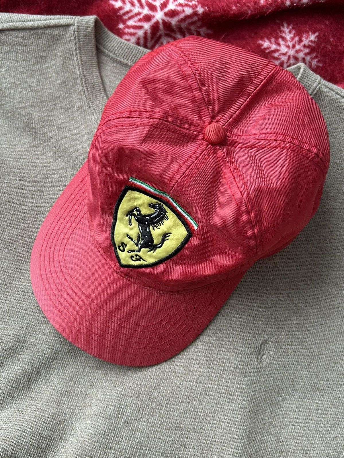 Ferrari Vintage red cap hats formula 1 Ferrari nylon Size ONE SIZE - 9 Thumbnail