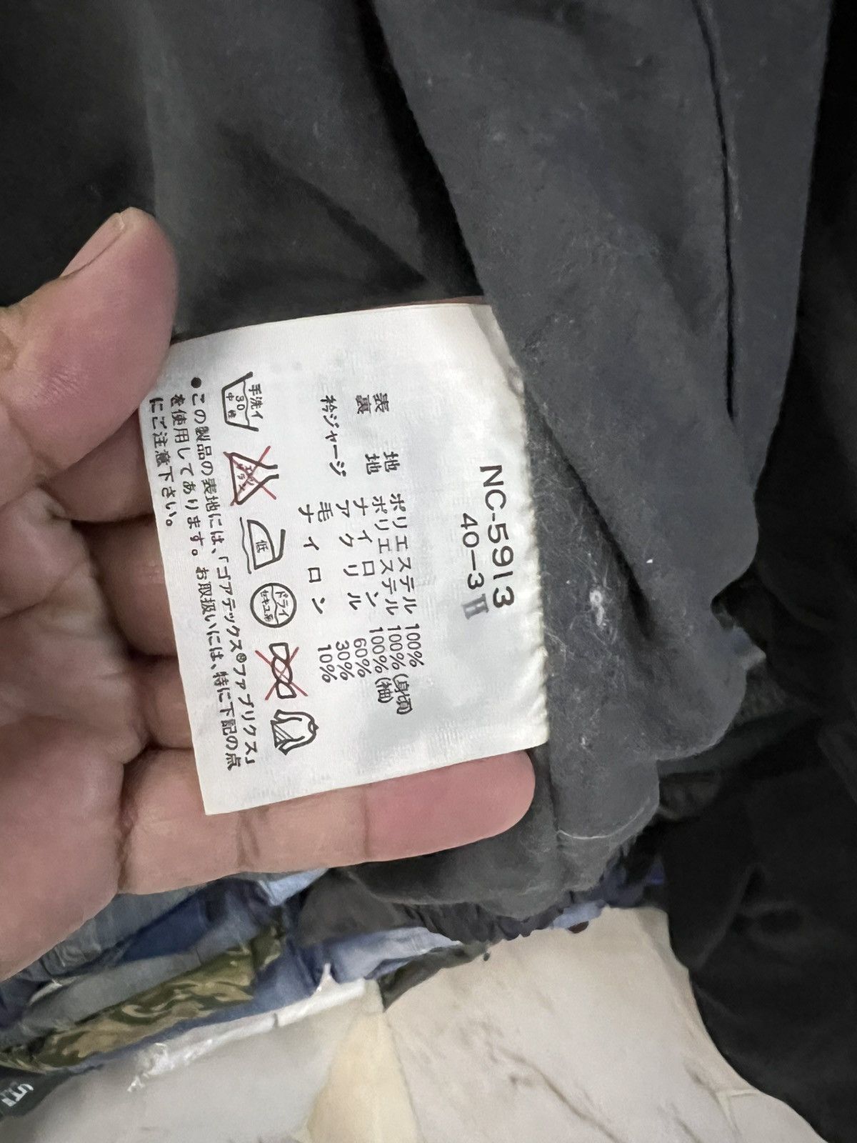 Descente × Japanese Brand × NCAA Vintage Ncaa x Goretex by descente Colour Block Jacket Size US M / EU 48-50 / 2 - 13 Thumbnail
