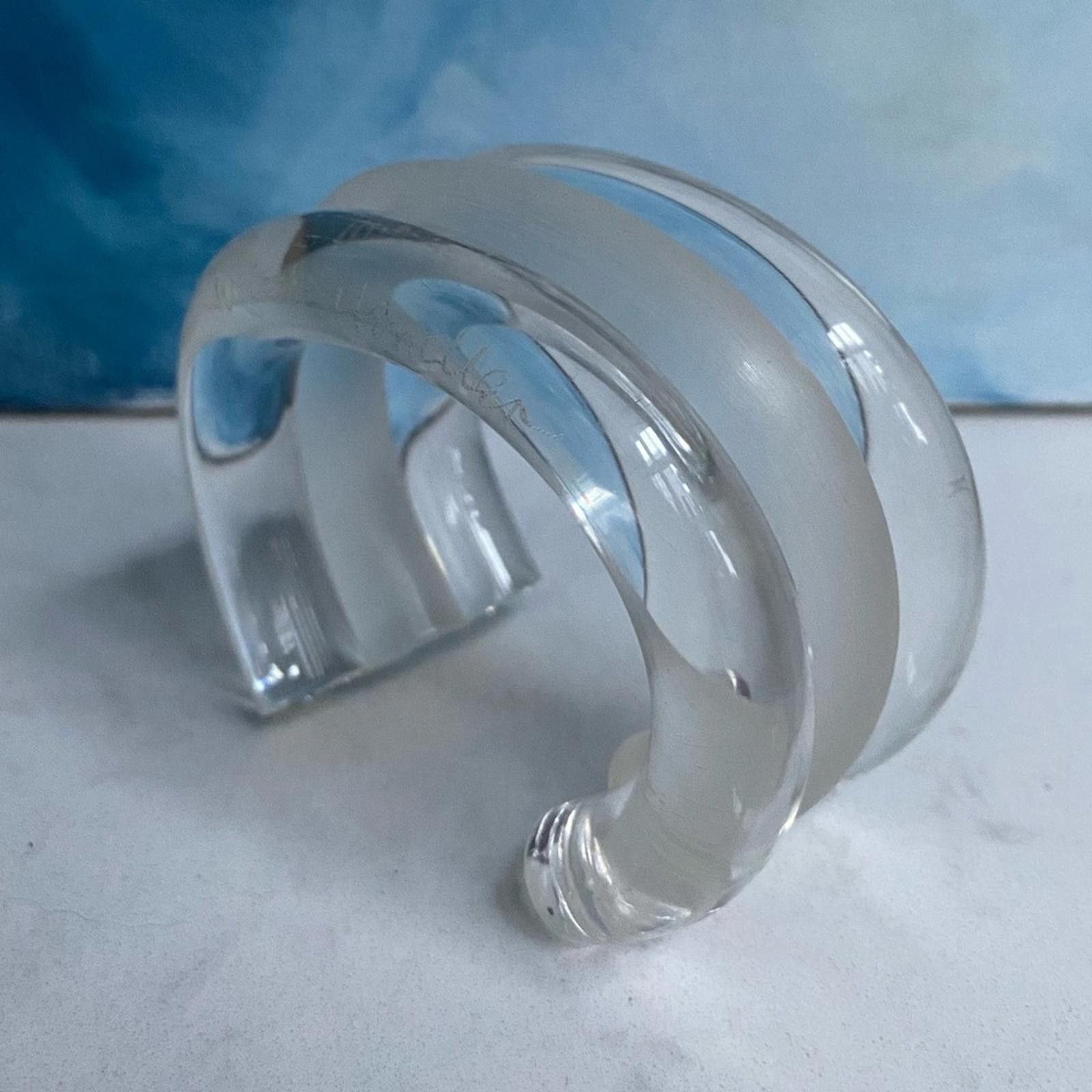 Vintage 80s VTG Judith Hendler Translucent White Lucite CuffBracelet Size ONE SIZE - 3 Thumbnail