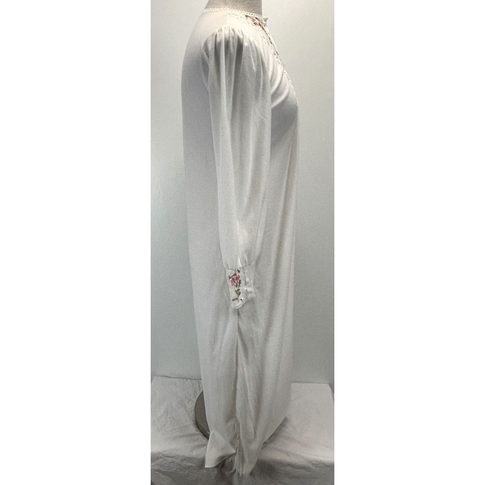 Lee VINTAGE Shannon Lee Nightgown Micro Fleece Ivory Floral Embroidered USA L Nightgown Women’s 1980s Victorian Nylon Regular, Original, Small RunMens? Size ONE SIZE - 4 Thumbnail