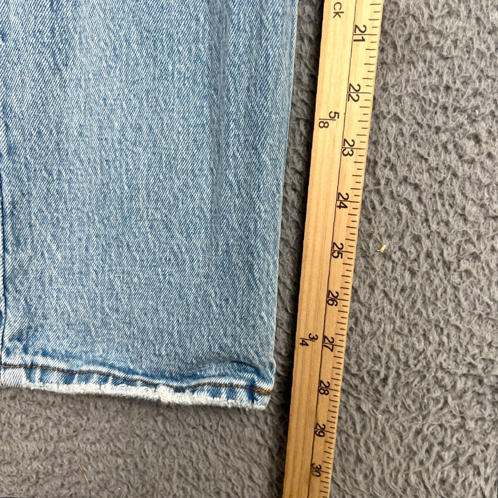 Abercrombie & Fitch Abercrombie & Fitch Ultra High Rise 90s Straight Jeans Size 00/24 Light Wash Blue 5-Pocket Womens Size 24" / US 00 / IT 34 - 3 Thumbnail