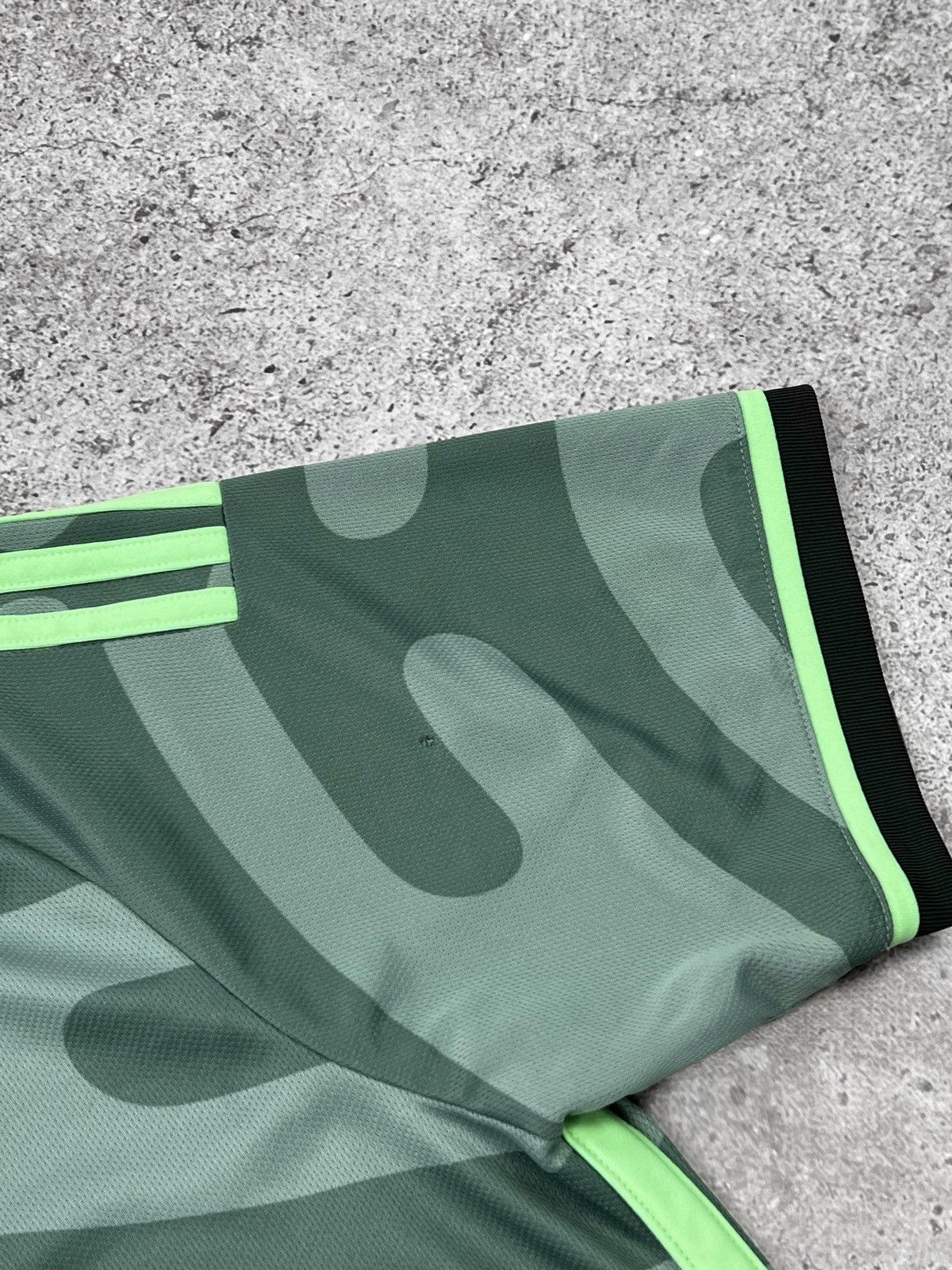 Adidas Adidas Celtic 2023-2024 Third Football Jersey Size L Size US L / EU 52-54 / 3 - 6 Thumbnail