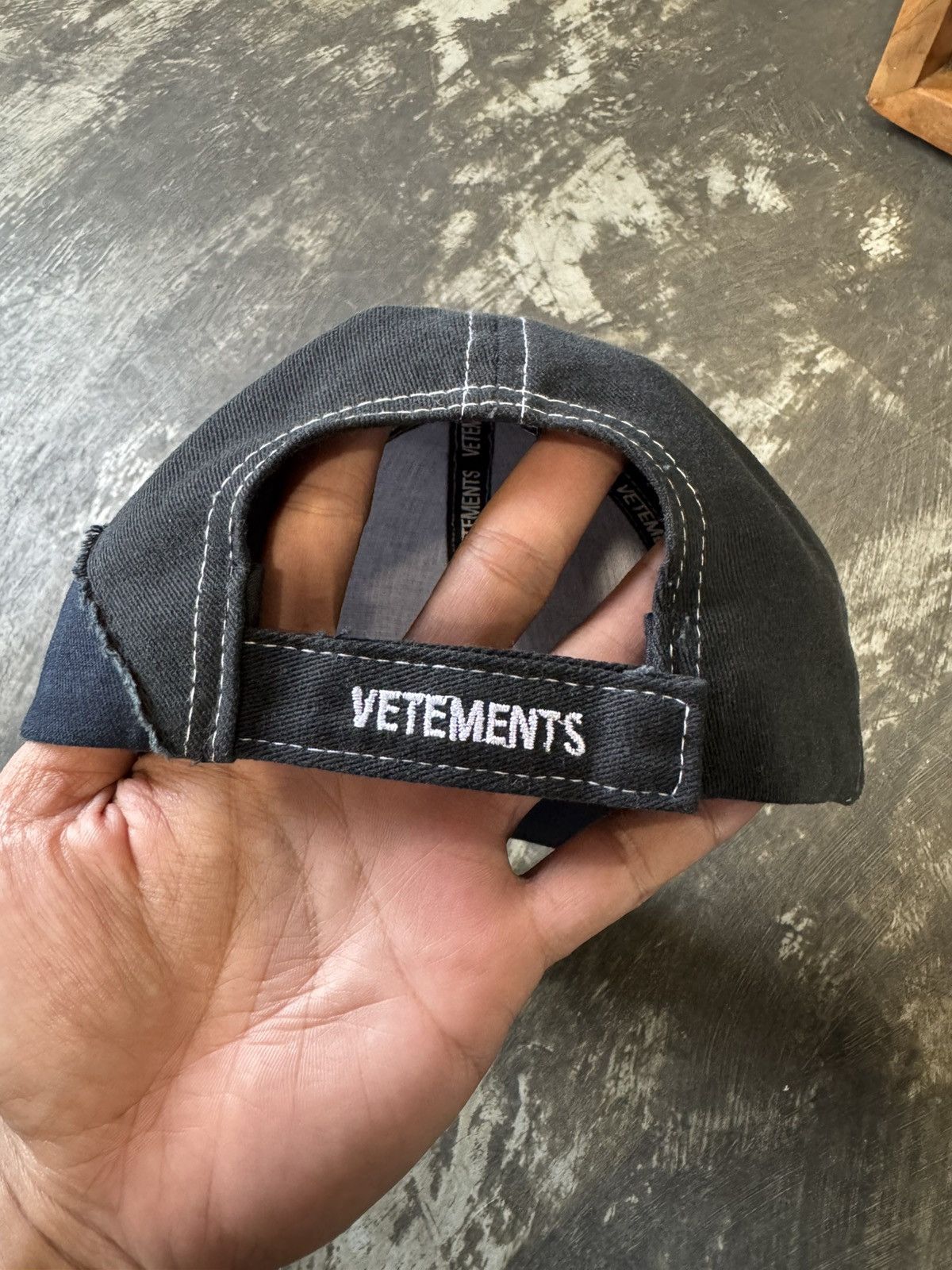 Umbro × Vetements VETEMENTS X UMBRO RECONSTRUCTED HAT Size ONE SIZE - 4 Thumbnail