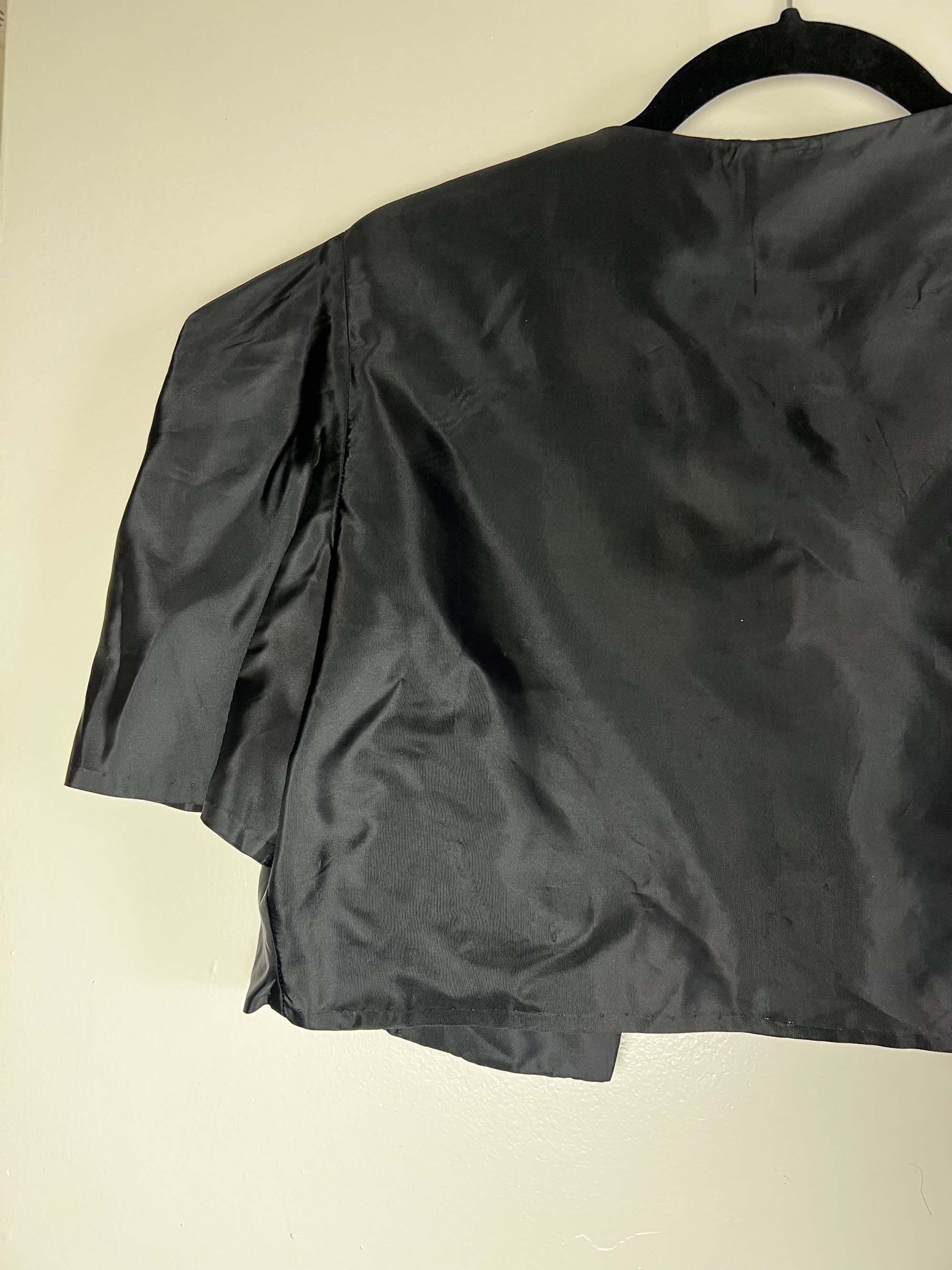 Vintage Vintage 1950s-1960s Black Short Puffy Cropped Bolero Jacket Size L / US 10 / IT 46 - 9 Thumbnail