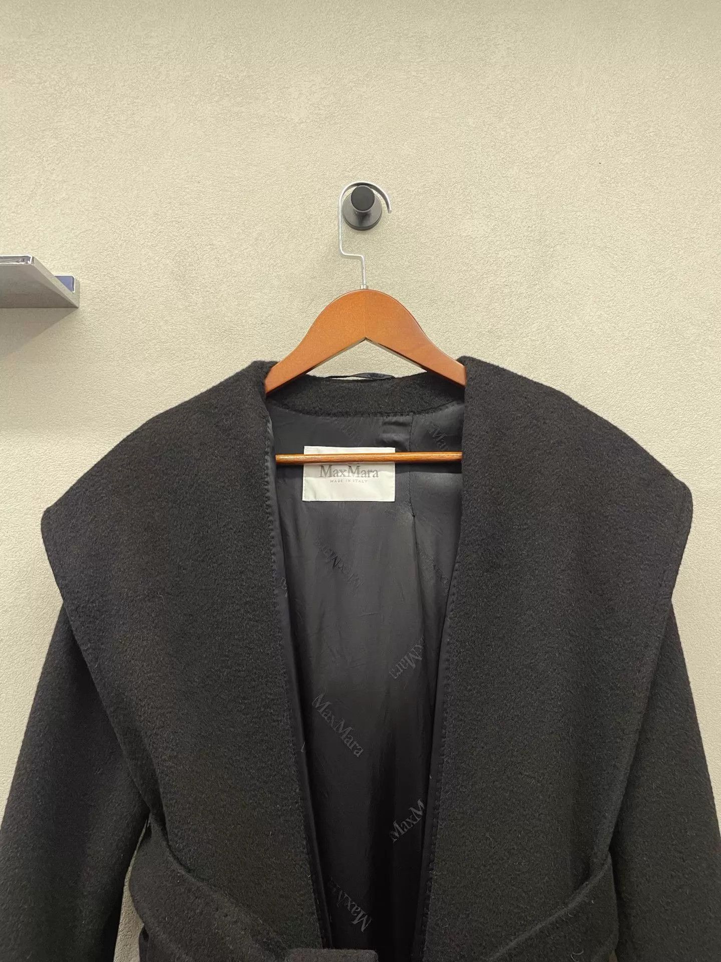 Max Mara Maxmara Women's Black Tailored Overcoat 36 Size XS / US 0-2 / IT 36-38 - 4 Thumbnail