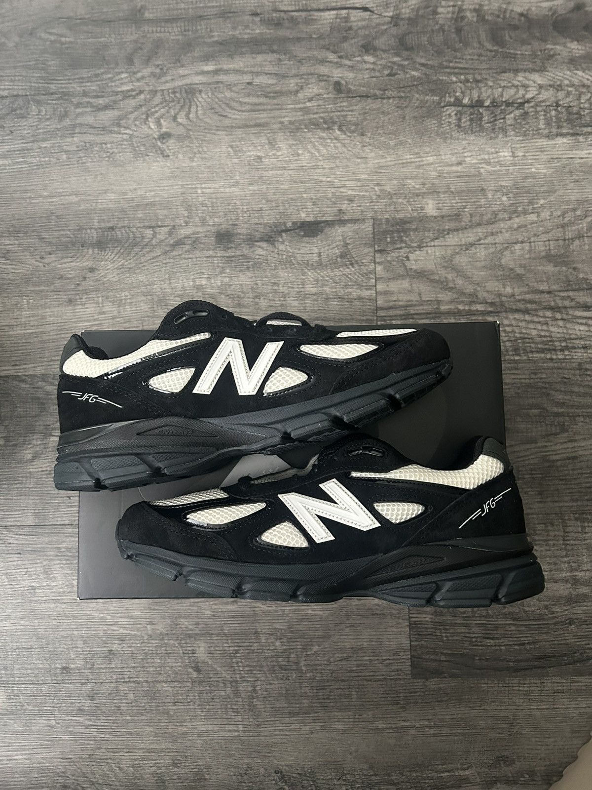 Joe Freshgoods × New Balance New Balance 990v4 Joe Freshgoods 1998 Outro Size US 8.5 / EU 41-42 - 1 Thumbnail