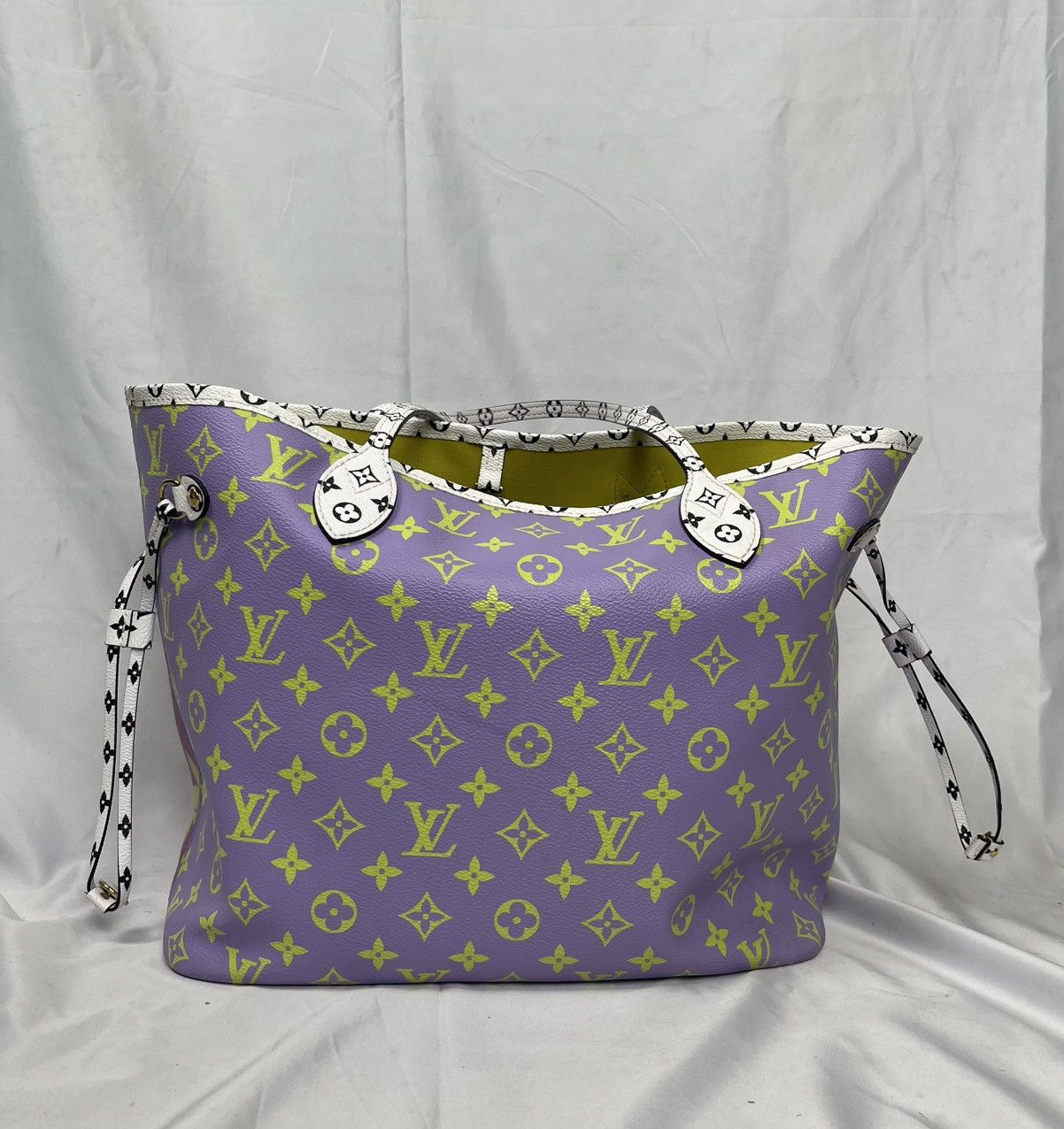 Louis Vuitton Louis Vuitton Monogram (With Pouch) Yellow Lining (PreOwned) Size ONE SIZE - 2 Thumbnail