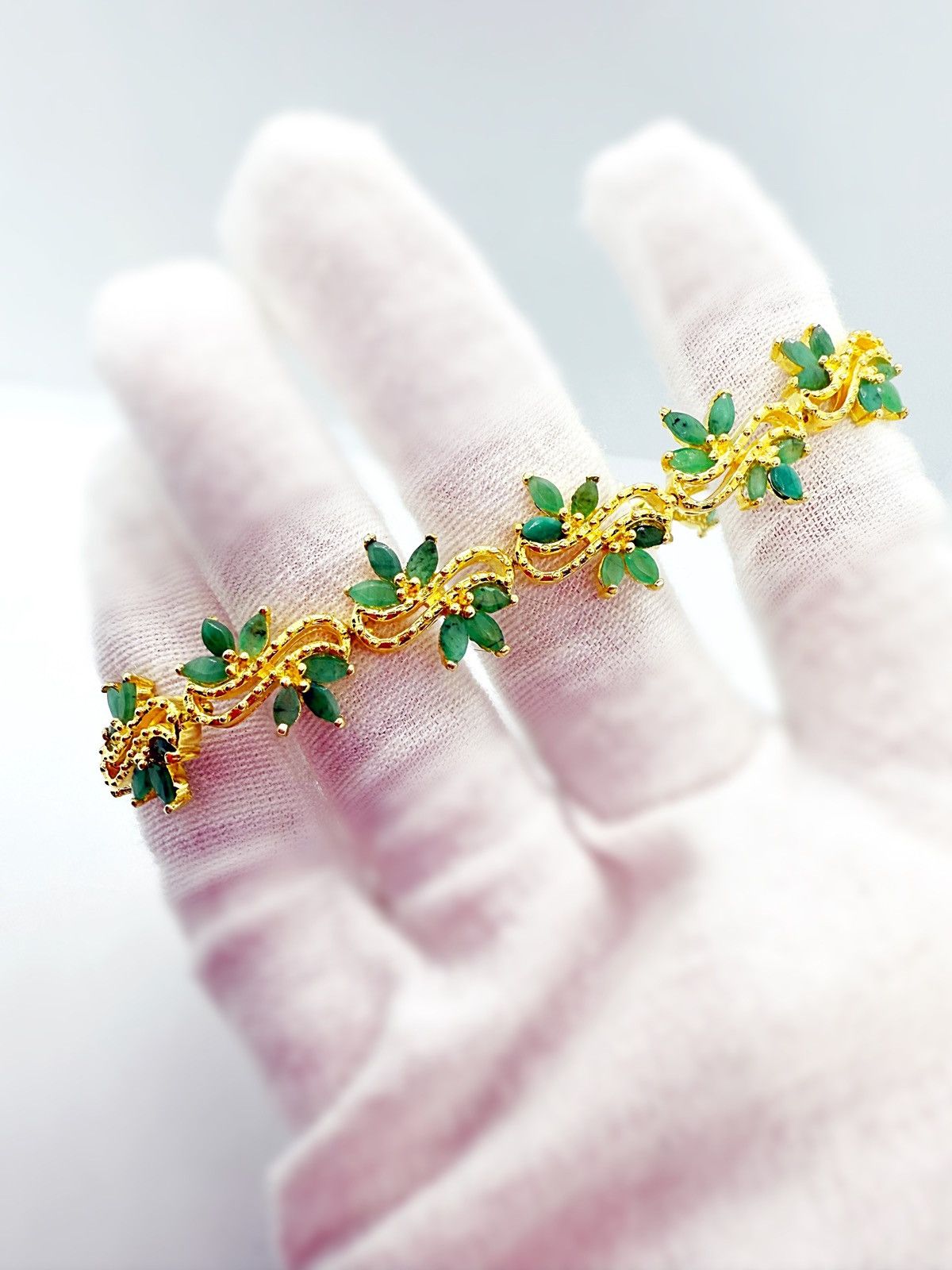 Nordstrom 14k Gold over Silver, Green Emerald Jadeite Floral Bracelet! Size ONE SIZE - 1 Thumbnail