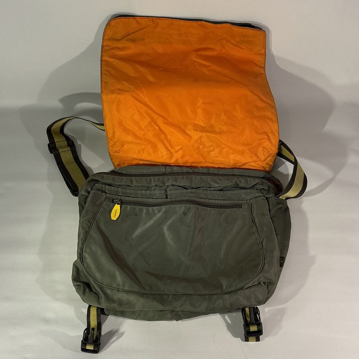 Alpha Industries Alpha Industries J-891 Flying AC AFS PILOT Messenger Bag Size ONE SIZE - 12 Thumbnail