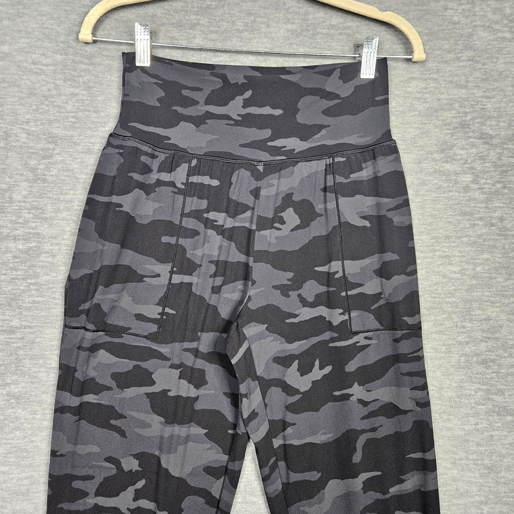 Athleta Athleta Salutation Camo High Rise Activewear Jogger Women's Size S Size 28" / US 6 / IT 42 - 6 Thumbnail